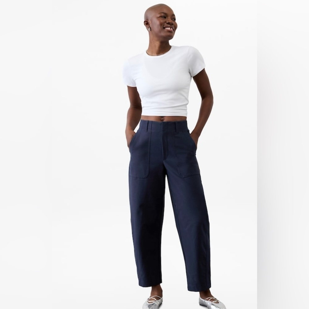 NWOT-Athleta Navy Skyline Utility Pant, Size 4